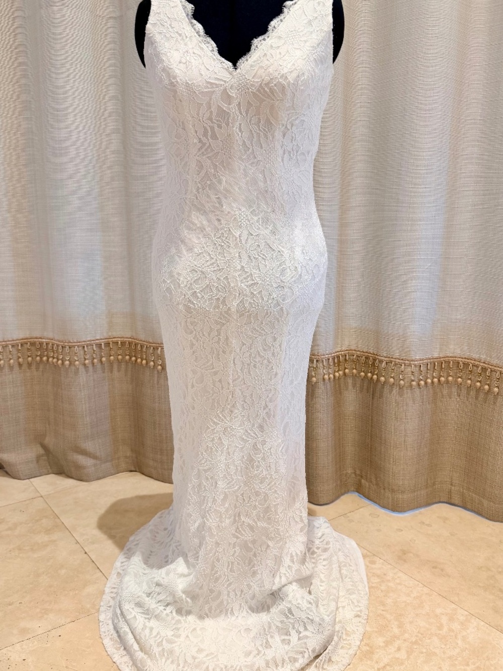 DB Studio - White Lace Wedding Dress - Size 8 - Sheath & V Neck & Sweep Train